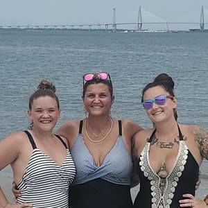 Meet your Posher, Sandy